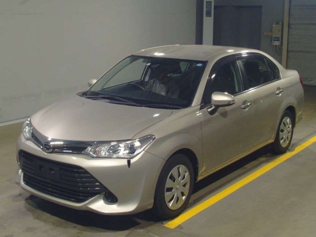 451 Toyota Corolla axio NRE161 2016 г. (TAA Yokohama)